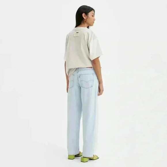 Levi’s Baggy Dad Jeans in Light Sugar/Light Wash, size 32x28, NWT - Picture 1 of 9